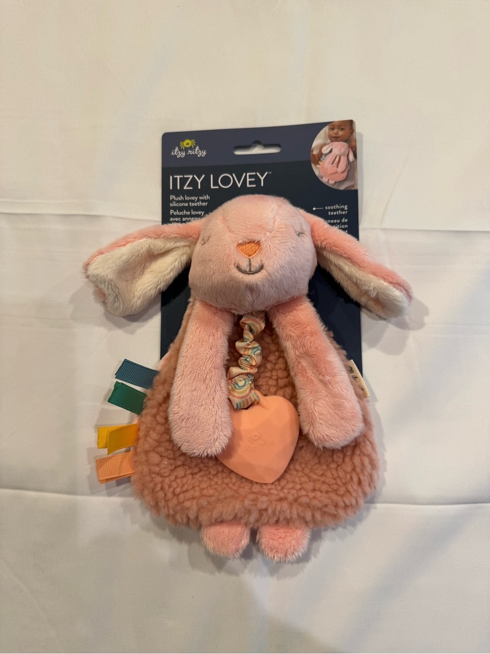 Itzy Ritzy Lovey NWT